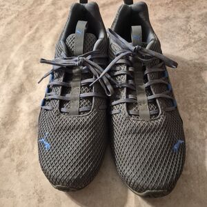 Puma Men's Axelion Spark Training Sneakers